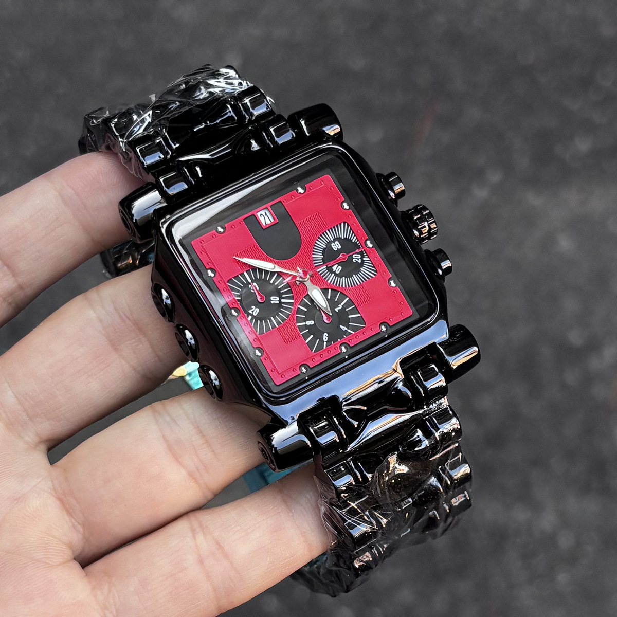 Zes naalden multifunctioneel g - Luxury Watch Arabic recensie en prijs
